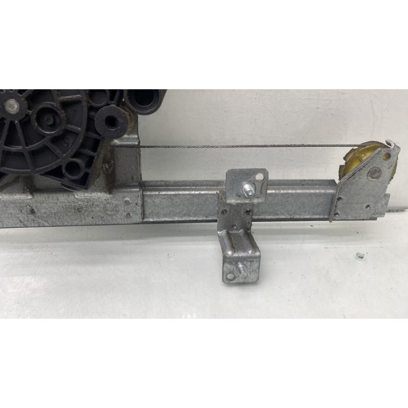Leve vitre electrique avant droit PEUGEOT BOXER 3 Photo n°4