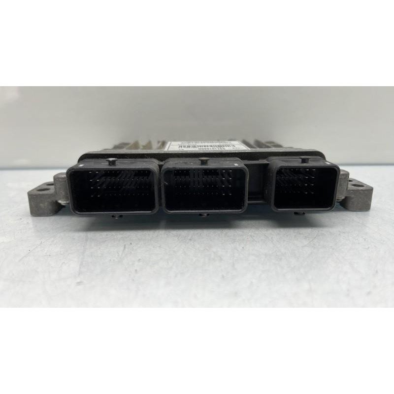 Calculateur moteur RENAULT CLIO 3 Photo n°2