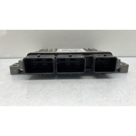 Calculateur moteur RENAULT CLIO 3