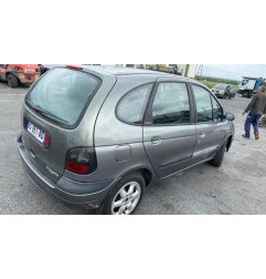 Pare choc arriere RENAULT SCENIC 1