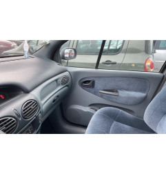 Serrure avant droit RENAULT SCENIC 1