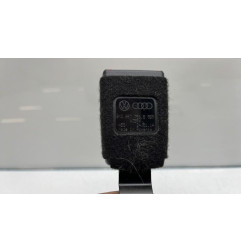 Attache ceinture avant droit AUDI A1 1