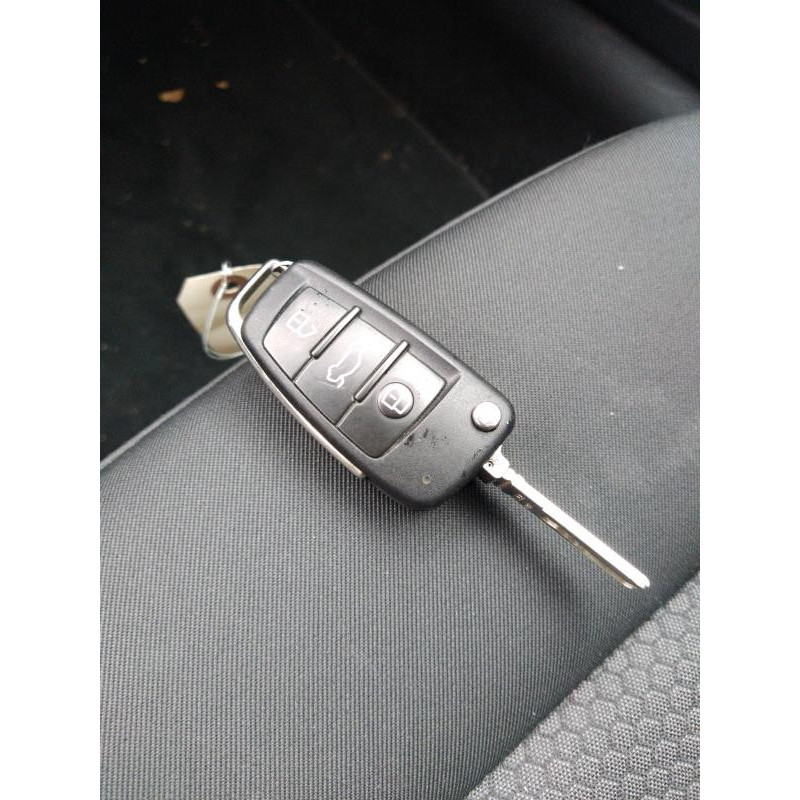 Attache ceinture avant droit AUDI A1 1 Photo n°9