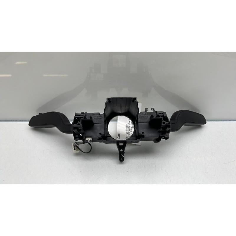 Support commodo (commutateur) AUDI A1 1 Photo n°1