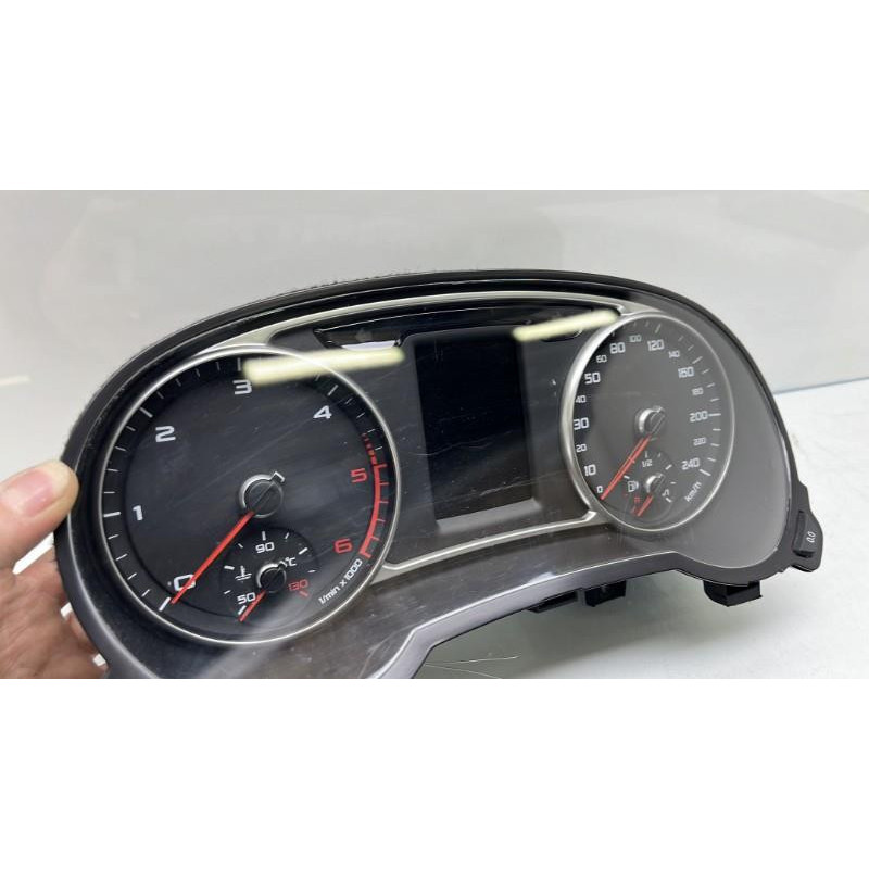 Compteur AUDI A1 1 Photo n°5