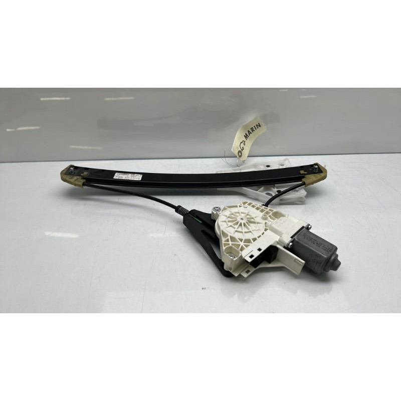 Leve vitre electrique arriere gauche AUDI A1 1 Photo n°6
