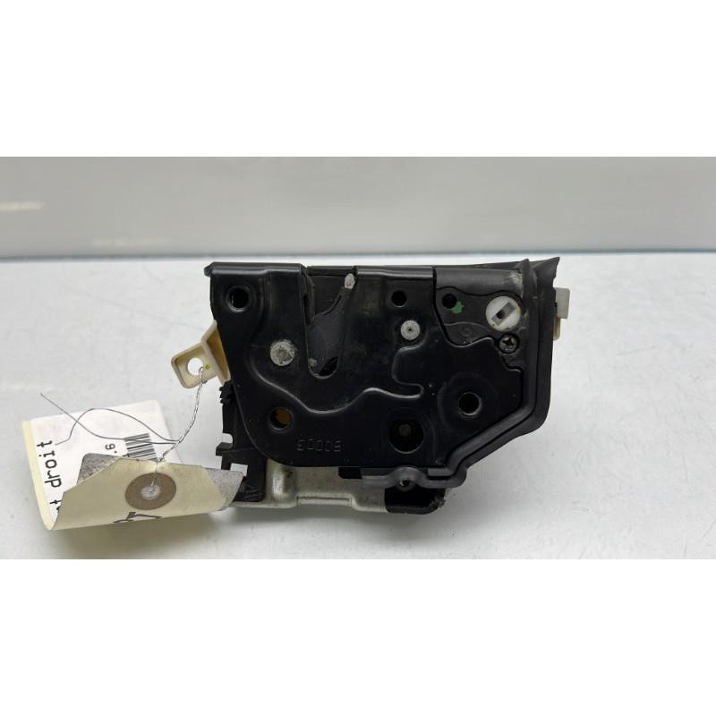 Serrure avant droit AUDI A1 1 Photo n°9