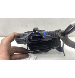 Serrure avant droit RENAULT CLIO 4