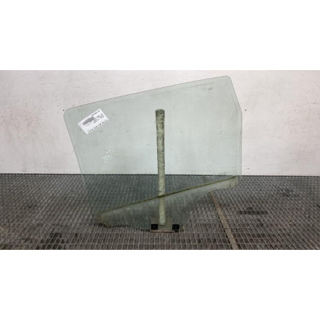 Vitre arriere droit DACIA DUSTER 1