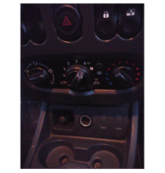 Vitre arriere droit DACIA DUSTER 1