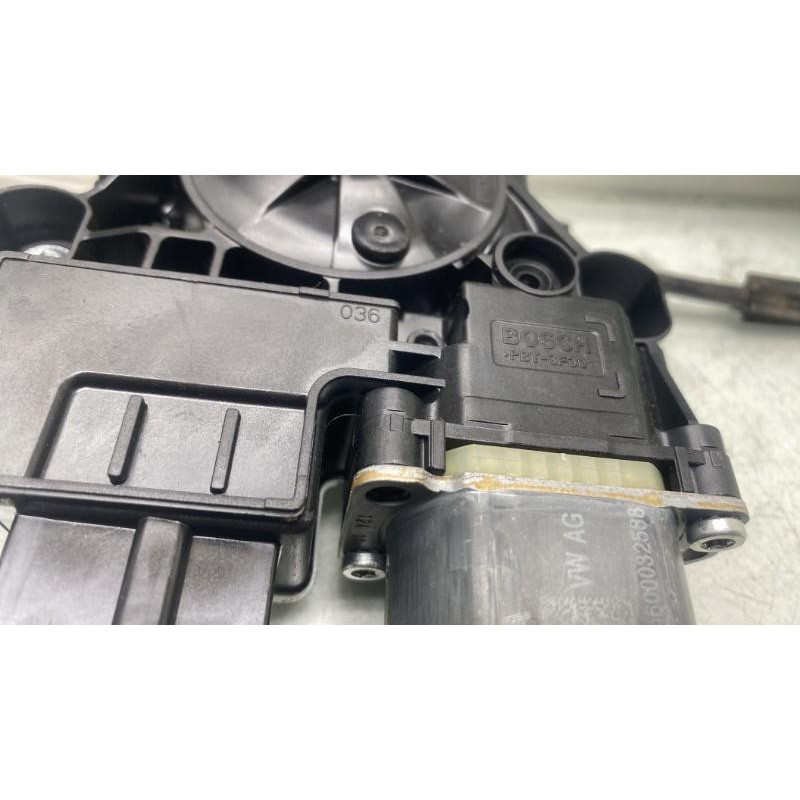 Leve vitre electrique arriere droit VOLKSWAGEN TIGUAN 2 Photo n°6