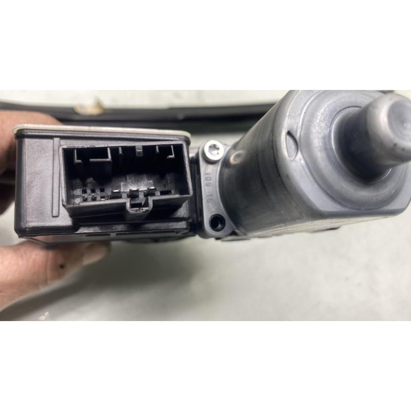 Leve vitre electrique arriere gauche VOLKSWAGEN TIGUAN 2 Photo n°8