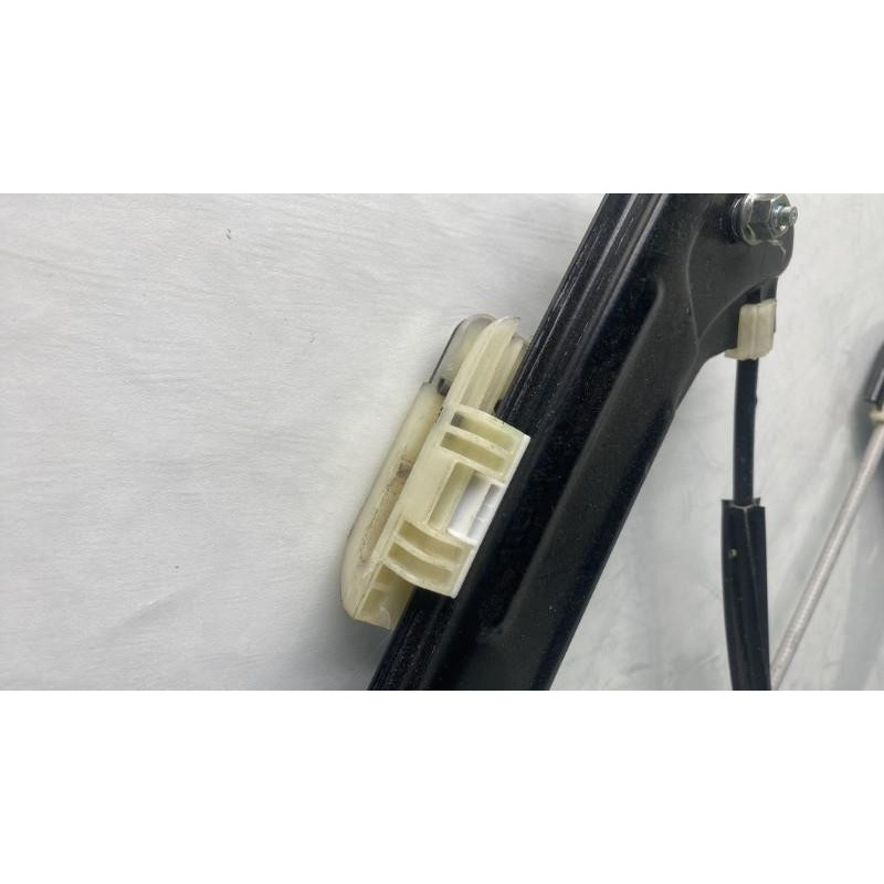 Leve vitre electrique avant gauche VOLKSWAGEN TIGUAN 2 Photo n°5
