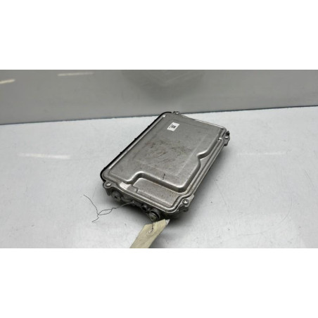 Calculateur moteur PEUGEOT 108