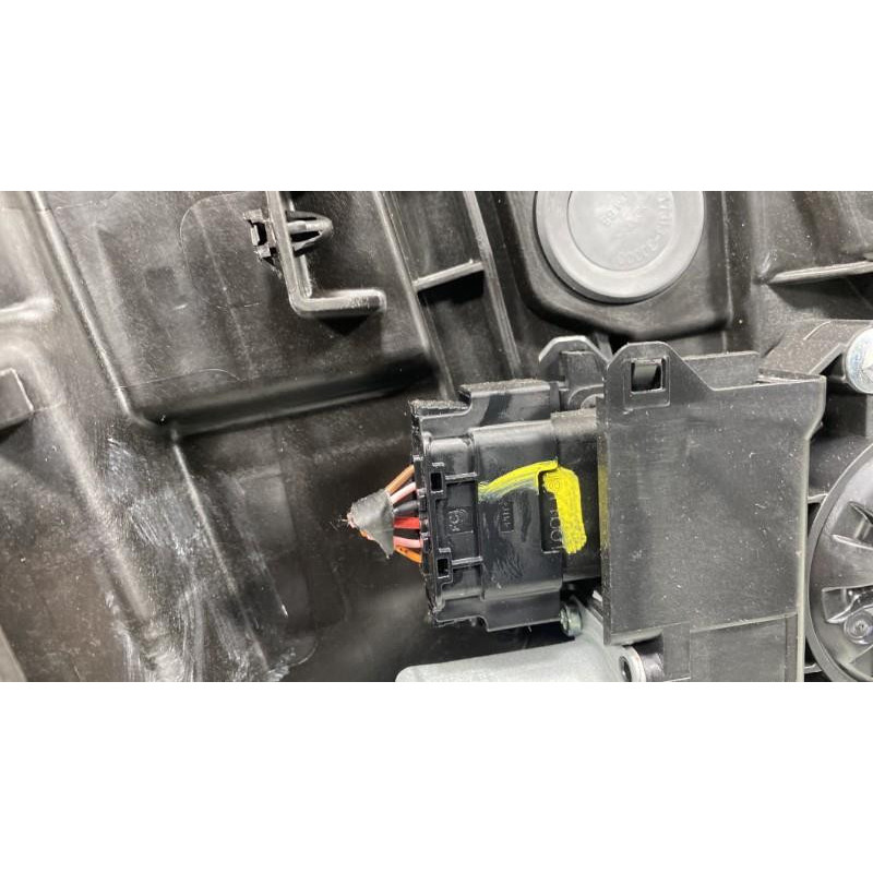 Leve vitre electrique arriere gauche KIA CEE-D 3 Photo n°2