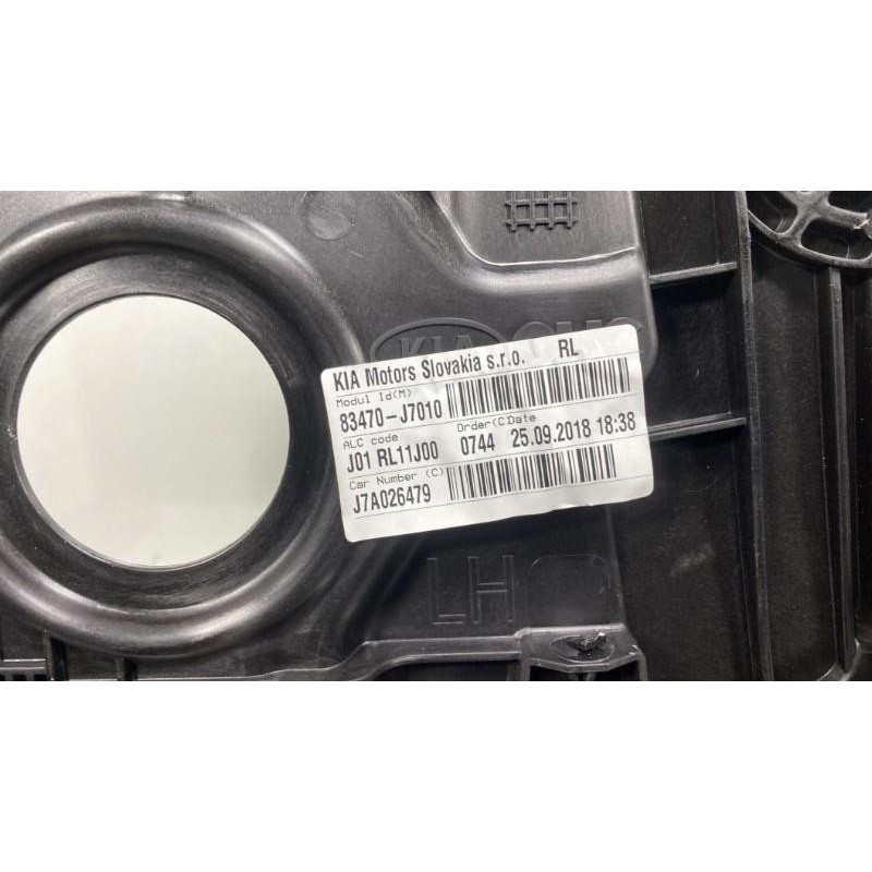 Leve vitre electrique arriere gauche KIA CEE-D 3 Photo n°4