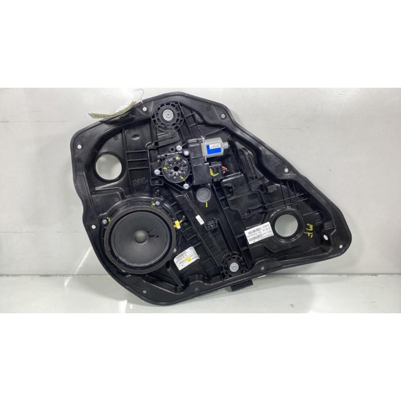 Leve vitre electrique arriere gauche KIA CEE-D 3 Photo n°5
