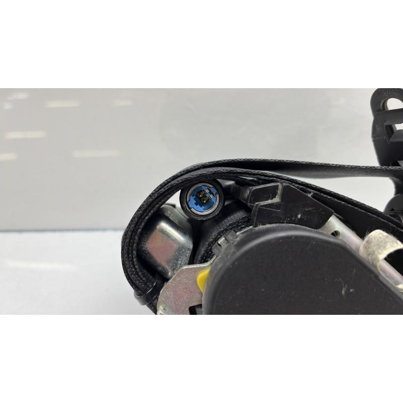 Pretensionneur de ceinture avant gauche RENAULT CLIO 4 Photo n°1