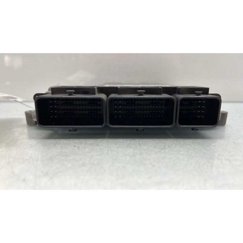 Calculateur moteur RENAULT CLIO 4 Photo n°4