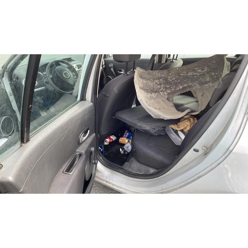 Pretensionneur de ceinture arriere gauche RENAULT CLIO 3 Photo n°16