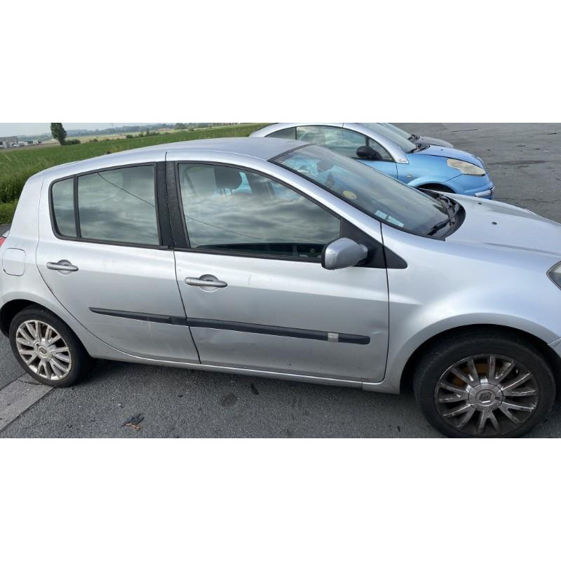 Pretensionneur de ceinture arriere gauche RENAULT CLIO 3 Photo n°19