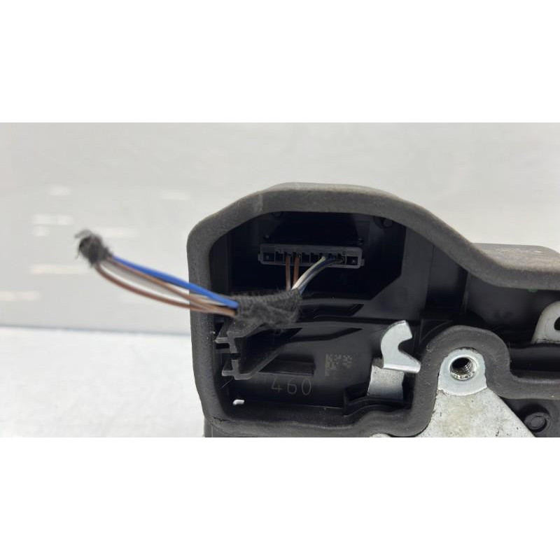 Serrure arriere droit BMW SERIE 1 E87 Photo n°2