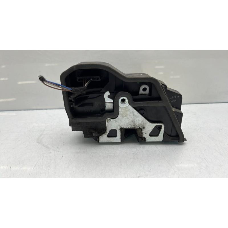 Serrure arriere droit BMW SERIE 1 E87 Photo n°4
