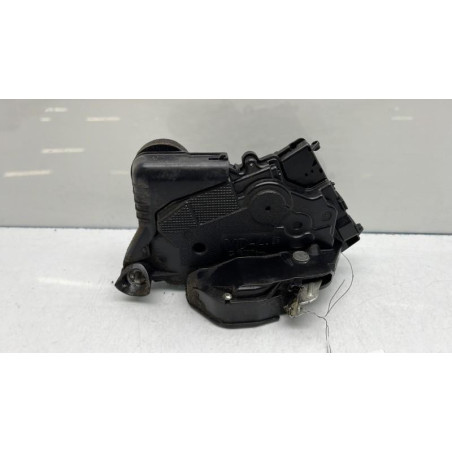 Serrure avant droit TOYOTA YARIS 2