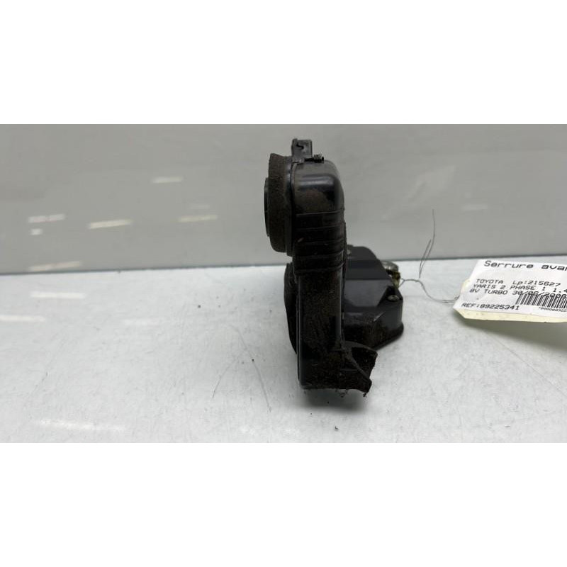 Serrure avant droit TOYOTA YARIS 2 Photo n°3