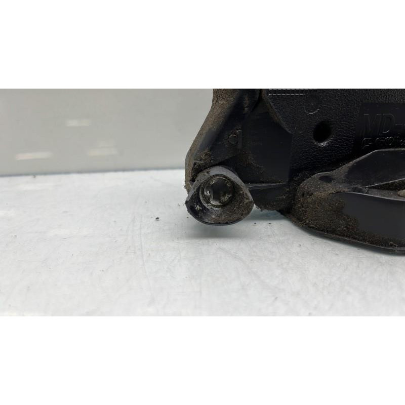 Serrure avant droit TOYOTA YARIS 2 Photo n°5