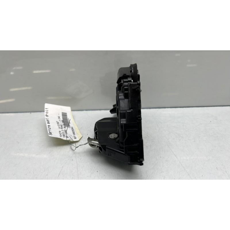 Serrure avant droit TOYOTA YARIS 2 Photo n°6