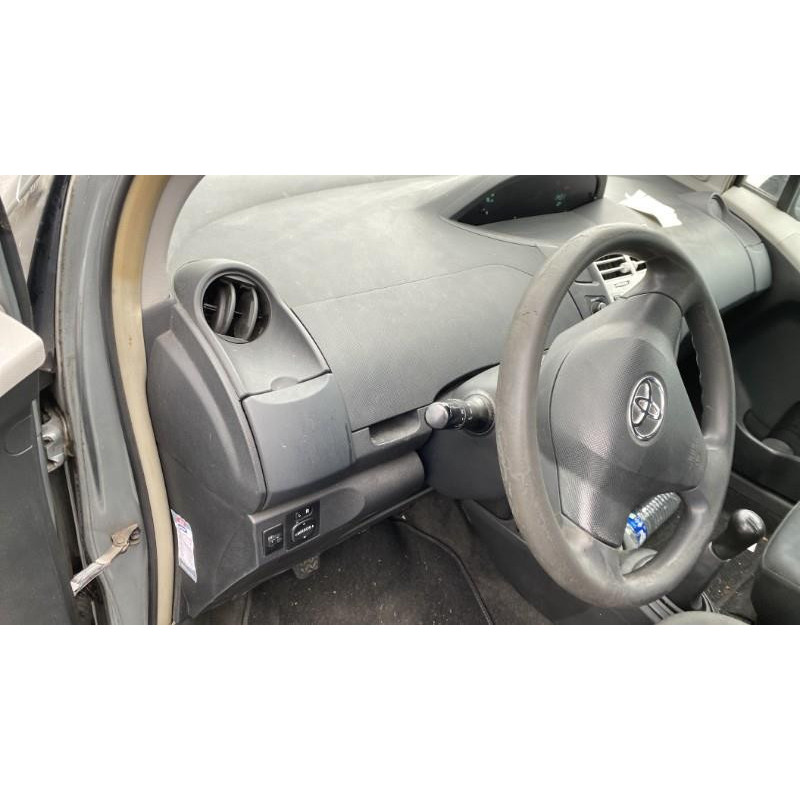 Serrure avant droit TOYOTA YARIS 2 Photo n°12