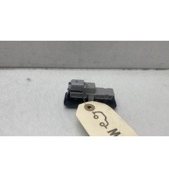 Bouton de coffre DACIA DUSTER 2