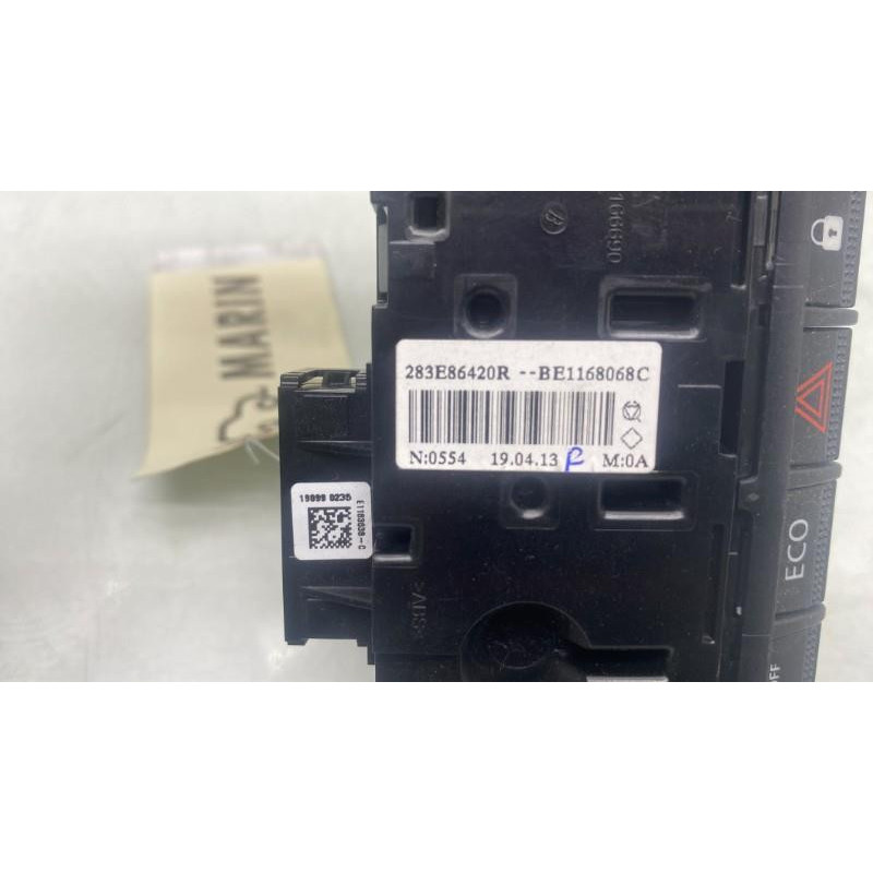 Bouton de warning DACIA DUSTER 2 Photo n°3