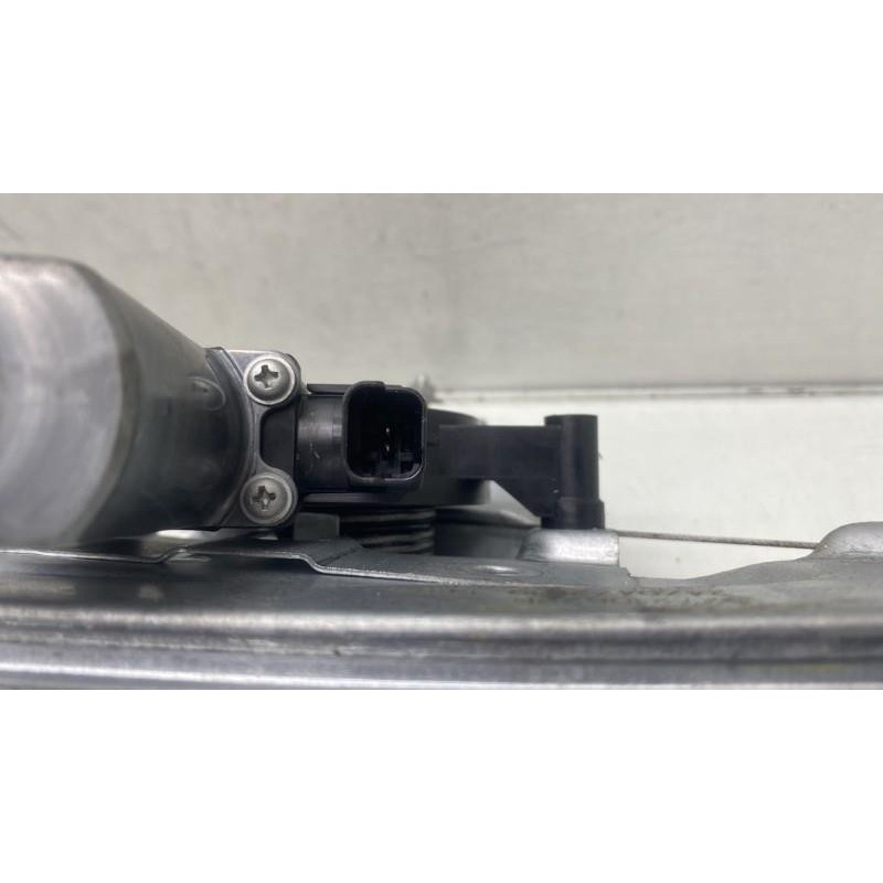 Leve vitre electrique arriere gauche DACIA DUSTER 2 Photo n°1
