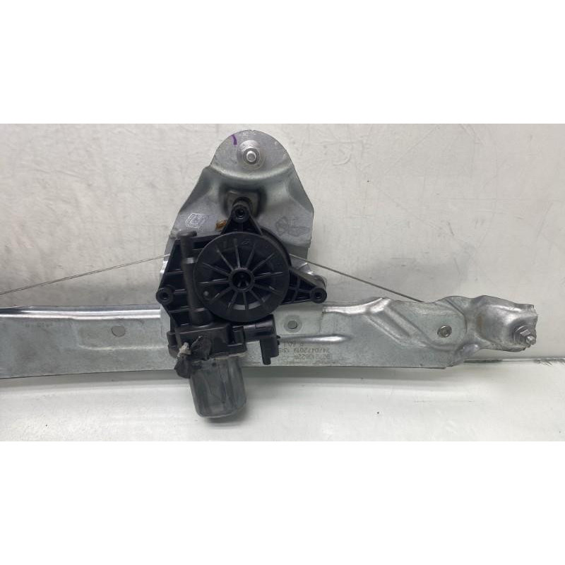 Leve vitre electrique arriere gauche DACIA DUSTER 2 Photo n°5