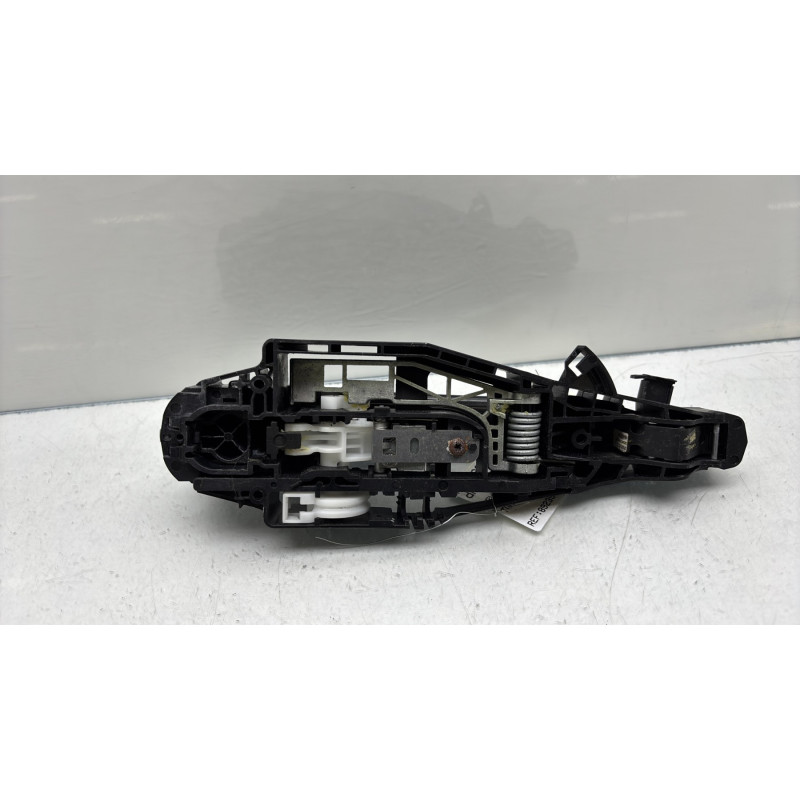 Poignee porte arriere droit PEUGEOT 508 1 Photo n°4