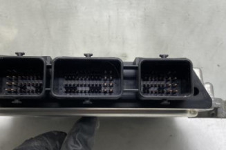 Calculateur moteur FORD FOCUS 2
