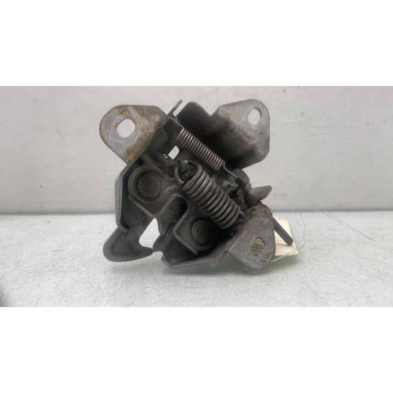 Fermeture de capot SUZUKI SWIFT 3 Photo n°4