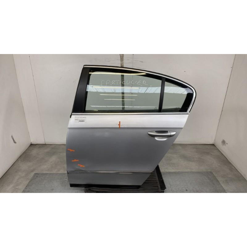 Porte arriere gauche VOLKSWAGEN PASSAT 5 Photo n°3