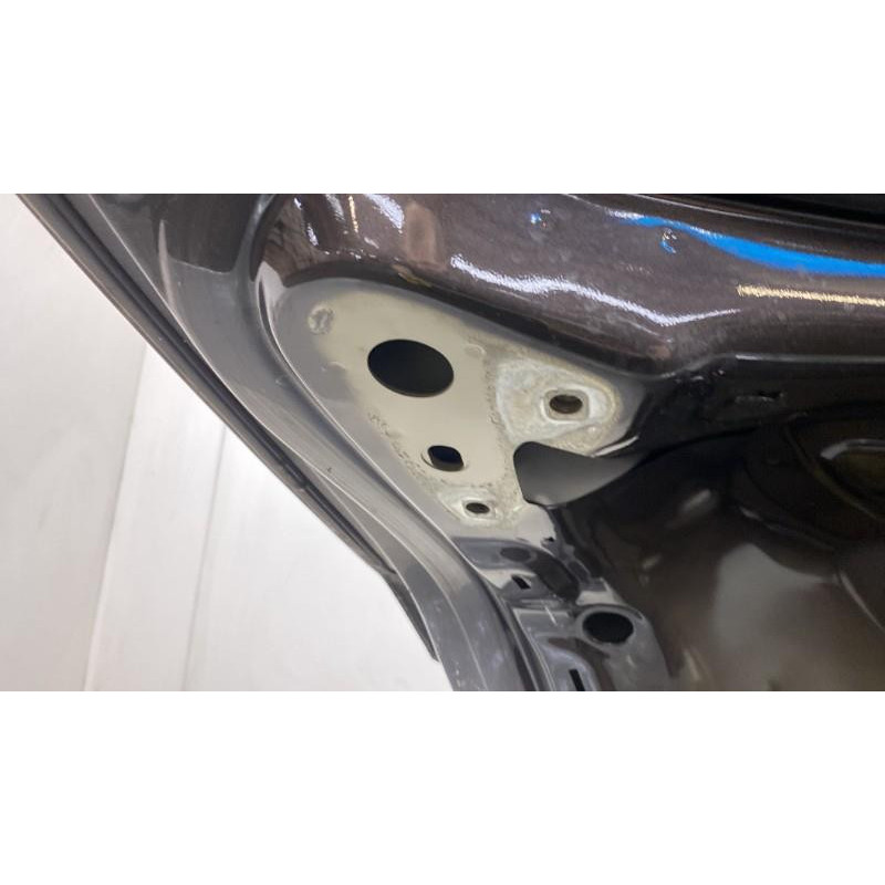 Malle/Hayon arriere VOLKSWAGEN PASSAT 5 Photo n°3