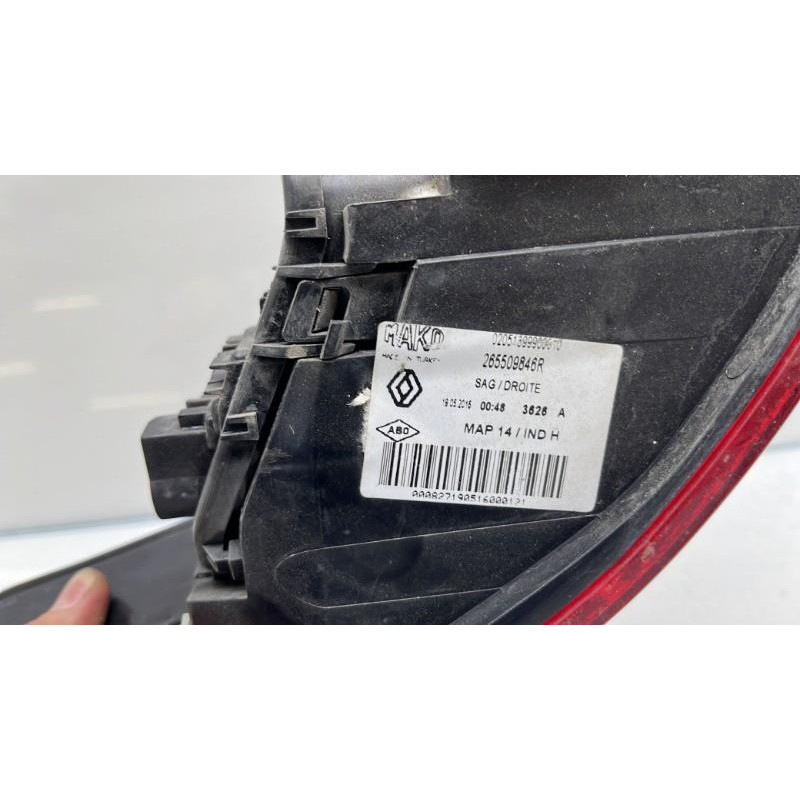 Feu arriere principal droit (feux) RENAULT CLIO 4 Photo n°6