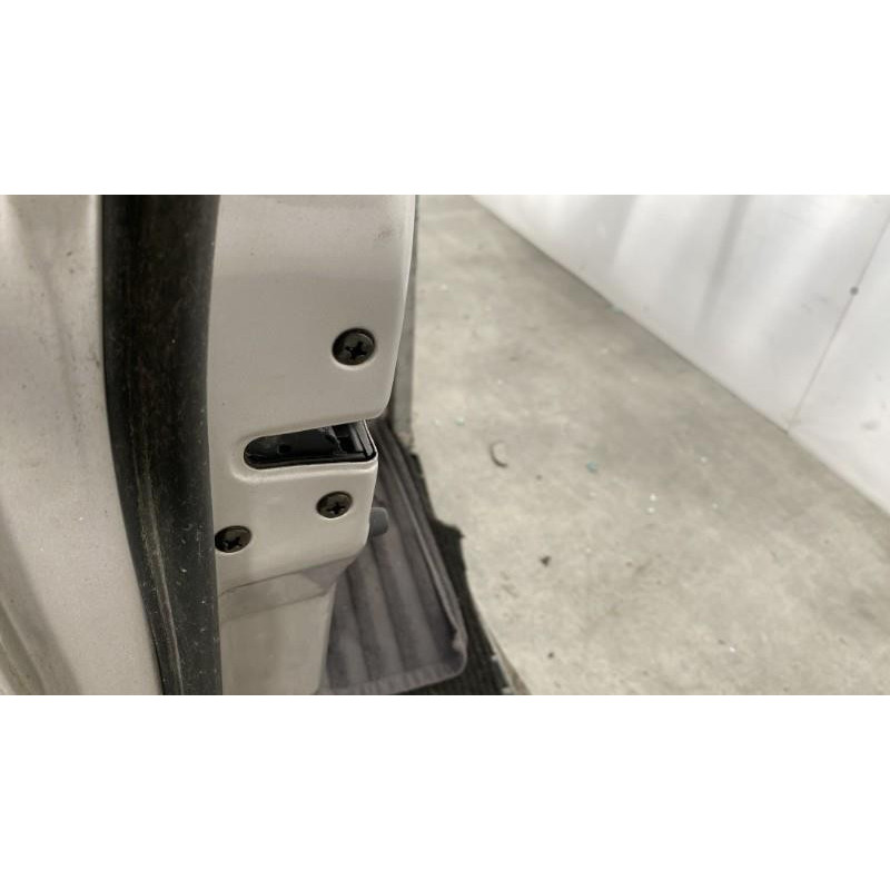 Porte avant gauche HYUNDAI TERRACAN Photo n°5