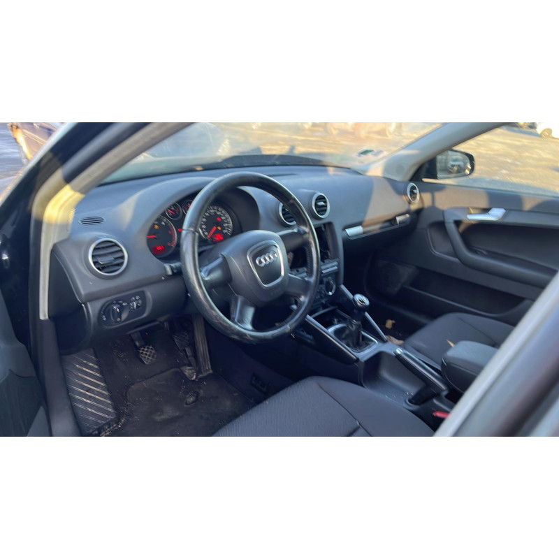 Pretensionneur de ceinture avant gauche AUDI A3 2 Photo n°16