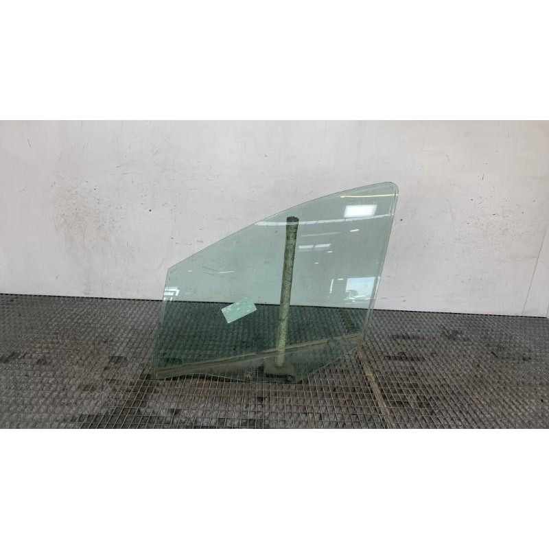 Vitre avant gauche PEUGEOT 308 1 Photo n°4