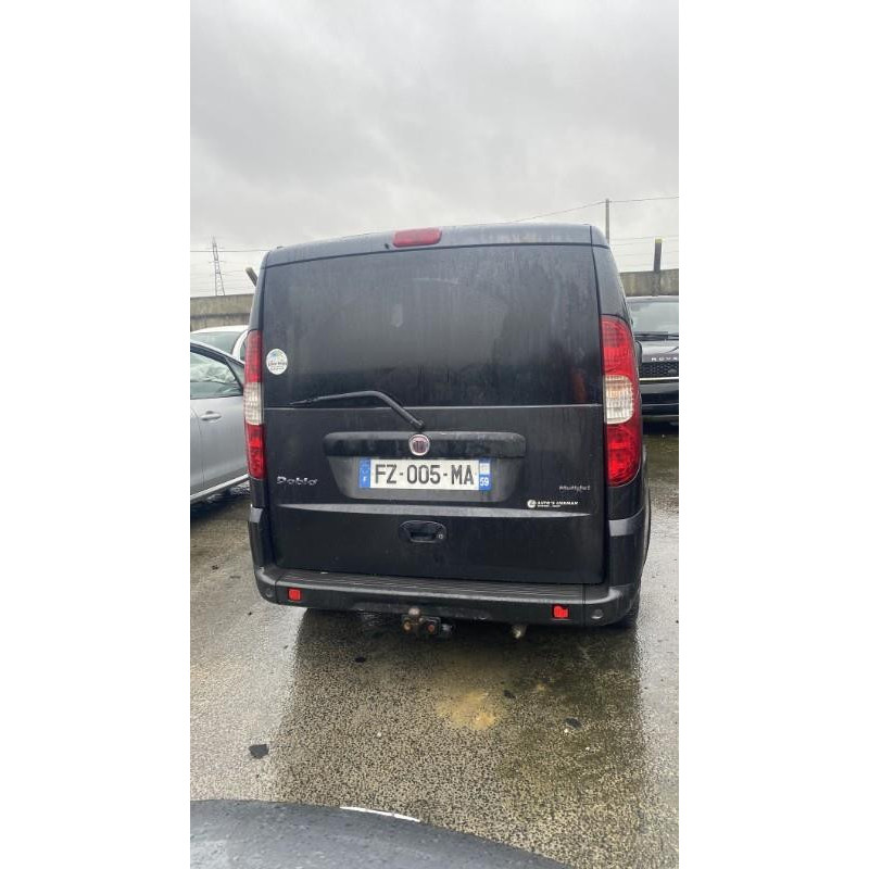 Pare choc arriere FIAT DOBLO 1 Photo n°6