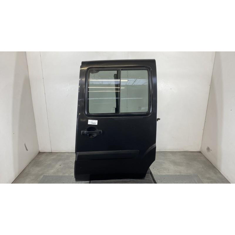 Porte laterale gauche FIAT DOBLO 1 Photo n°1