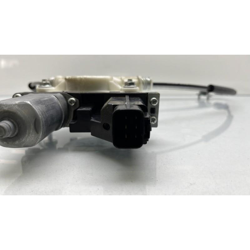 Leve vitre electrique avant gauche KIA RIO 3 Photo n°8