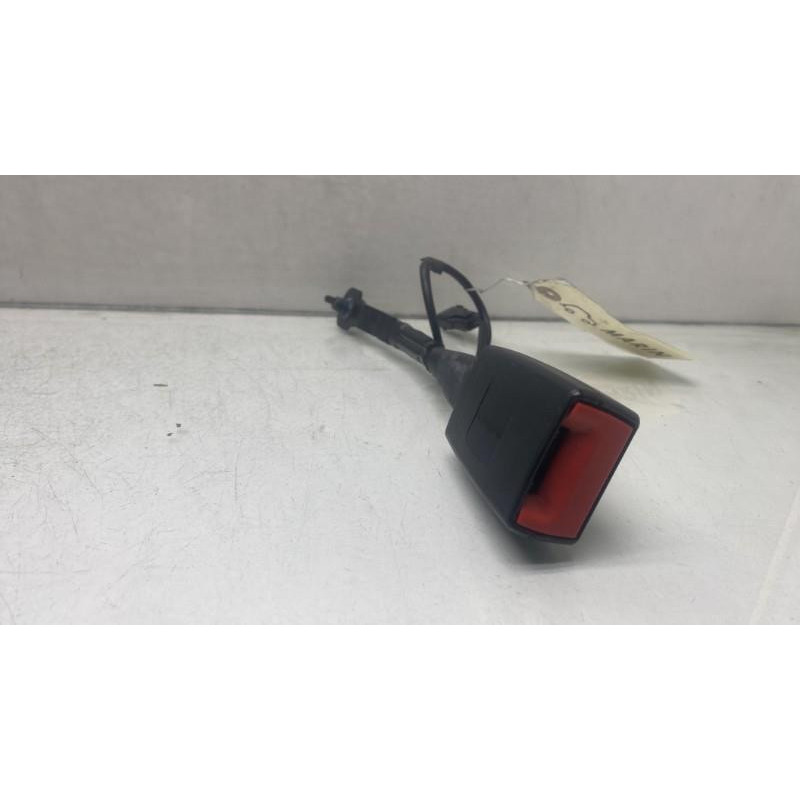 Attache ceinture avant gauche FORD GALAXY 3 Photo n°2