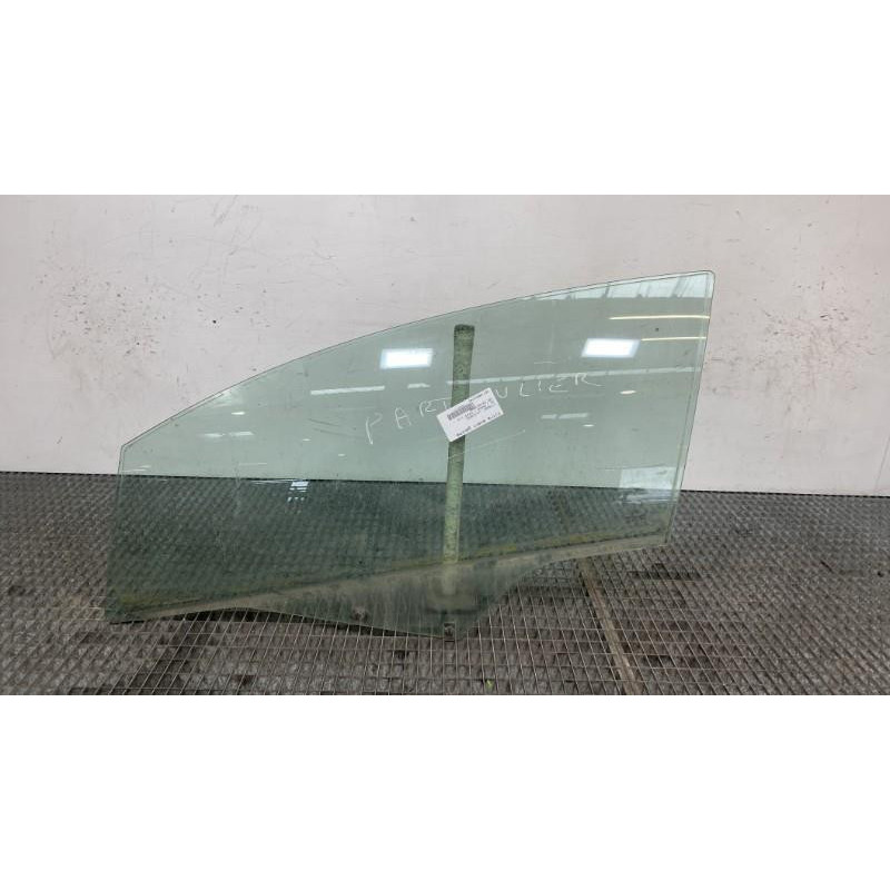 Vitre avant gauche CITROEN C4 1 Photo n°4